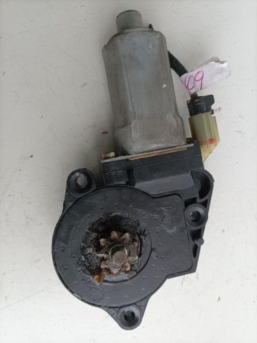 MOTOR ELEVALUNAS DELANTERO IZQUIERDO Hyundai ELANTRA (XD) 