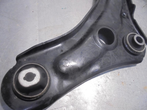 BRAZO SUSPENSION INFERIOR DELANTERO IZQUIERDO Renault MEGANE IV BERLINA 5P 
