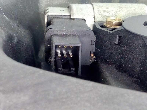  ELEVALUNAS DELANTERO IZQUIERDO MAZDA 6 BERLINA (GG) 