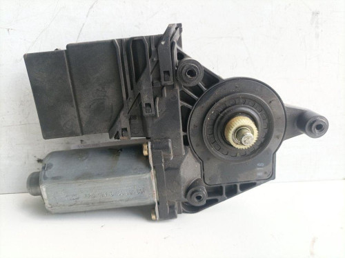  MOTOR ELEVALUNAS TRASERO IZQUIERDO Volkswagen PASSAT BERLINA (3B2) 