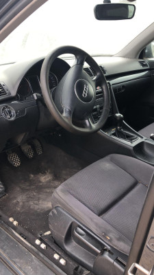 AUDI A4 BERLINA (8E)