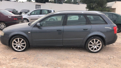 AUDI A4 BERLINA (8E)