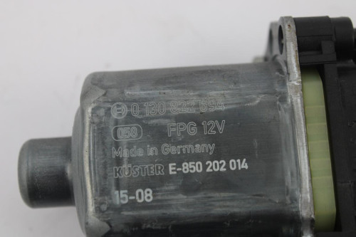 MOTOR ELEVALUNAS TRASERO DERECHO Volkswagen GOLF SPORTSVAN VII (AM1)(12.2013) 