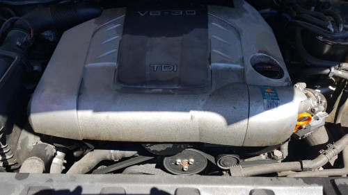 AUDI Q7 (4L) — vehículo donante para recambios 