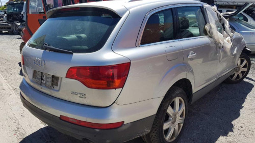 AUDI Q7 (4L) — vehículo donante para recambios 