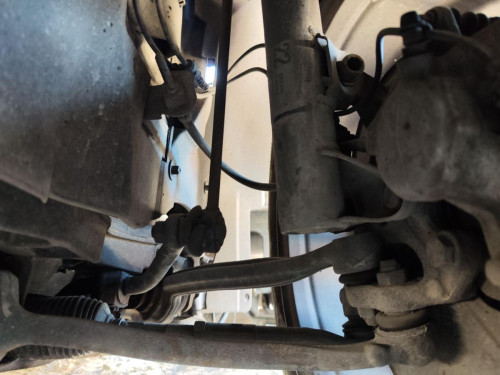 BIELETA ESTABILIZADORA DELANTERA IZQUIERDA de segunda mano