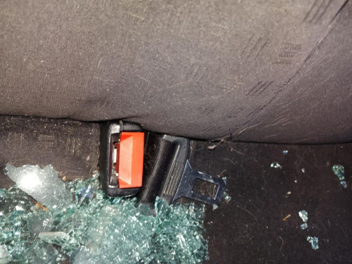 ENGANCHE CINTURON TRASERO DERECHO used