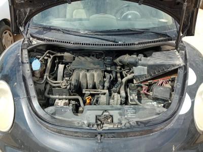 VOLKSWAGEN NEW BEETLE CABRIOLET (1Y7)