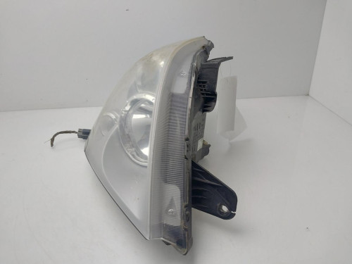 FARO DERECHO Ssangyong REXTON 