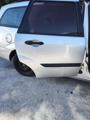 PUERTA TRASERA DERECHA