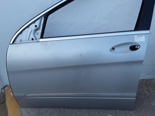 PUERTA DELANTERA IZQUIERDA Mercedes-Benz CLASE R (BM 251) 