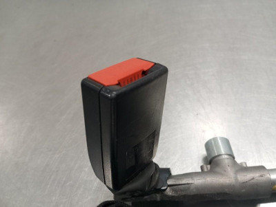 ENGANCHE CINTURON TRASERO DERECHO