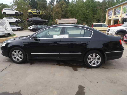  VOLKSWAGEN PASSAT BERLINA (3C2) 