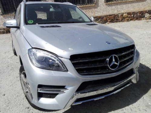 MERCEDES-BENZ CLASE ML (BM 166) — vehículo donante para recambios 