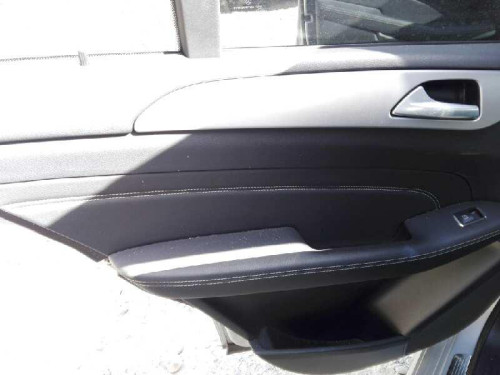 MERCEDES-BENZ CLASE ML (BM 166) — vehículo donante para recambios 