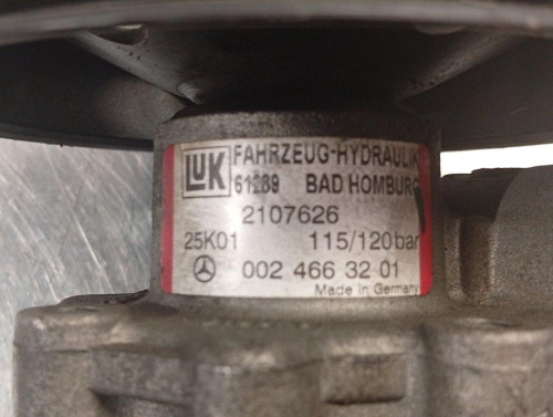  BOMBA DIRECCION MERCEDES-BENZ CLASE E (BM 210) FAMILIAR 