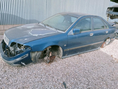 VOLVO S40 BERLINA
