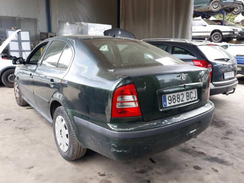  SKODA OCTAVIA BERLINA (1U2) 