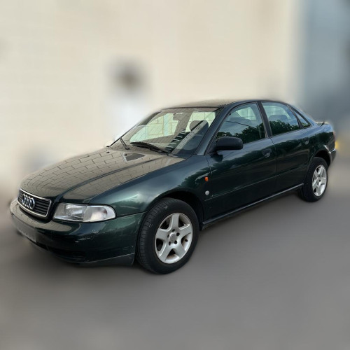  AUDI A4 BERLINA (B5) 