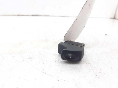 MANDO ELEVALUNAS TRASERO IZQUIERDO, RENAULT, MEGANE I BERL./ BERL. CON PORTÓN (BA0)