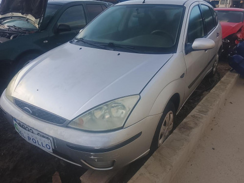  FORD FOCUS BERLINA (CAK) 