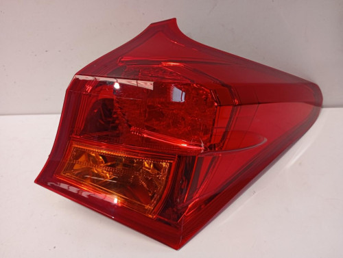  PILOTO TRASERO DERECHO TOYOTA AURIS (E18) 