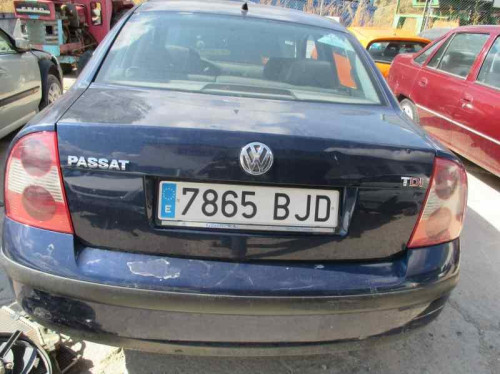  VOLKSWAGEN PASSAT BERLINA (3B3) 