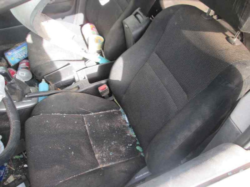  TOYOTA AVENSIS BERLINA (T25) 