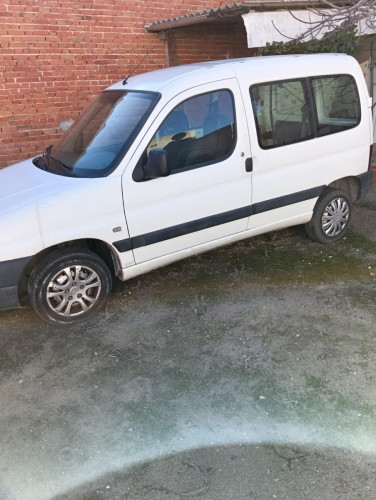 PEUGEOT PARTNER (S1)(07.1996) — vehículo donante para recambios 