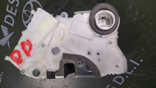 CERRADURA PUERTA DELANTERA DERECHA TOYOTA YARIS (KSP1/NLP1/NSP1) 
