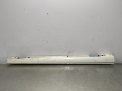  FALDON LATERAL MERCEDES-BENZ CLASE B (BM 246) 