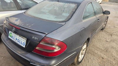 MERCEDES-BENZ CLK (BM 209) COUPE