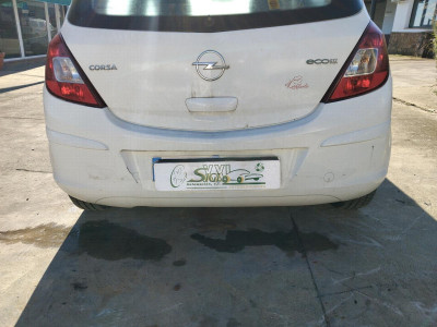 PARAGOLPES TRASERO Opel Corsa D (2006->)