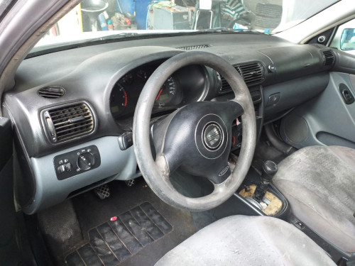  SEAT TOLEDO (1M2) 