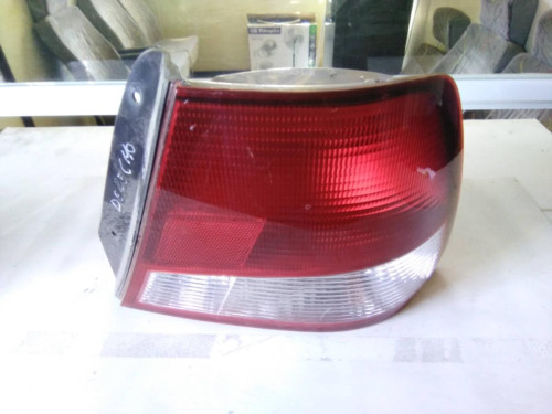 PILOTO TRASERO DERECHO Hyundai ACCENT (LC) 