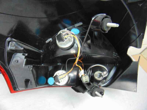  PILOTO TRASERO DERECHO 