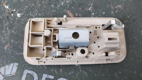 LUZ INTERIOR TOYOTA LAND CRUISER (J12) 