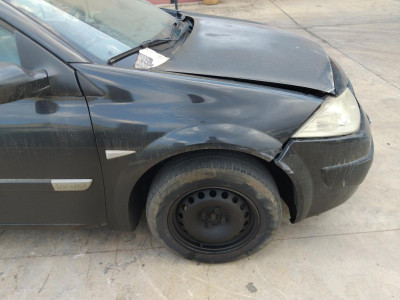 ALETA DELANTERA DERECHA Renault Megane II Berlina 5P (10.2002->)