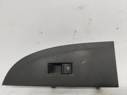  MANDO ELEVALUNAS DELANTERO DERECHO SEAT LEON (1P1) 