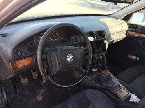 BMW SERIE 5 BERLINA (E39) — автомобиль-донор на запчасти 
