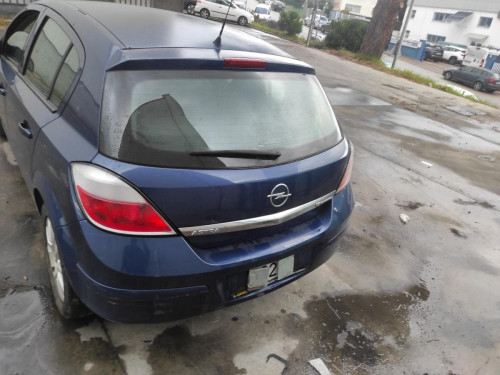 OPEL ASTRA H BERLINA — Donor Vehicle for Used Parts 