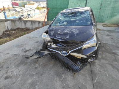 TOYOTA YARIS (P13)