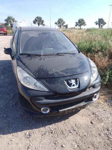 PEUGEOT 207 — vehículo donante para recambios 