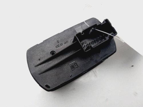 MANDO ELEVALUNAS DELANTERO IZQUIERDO OPEL CORSA D 