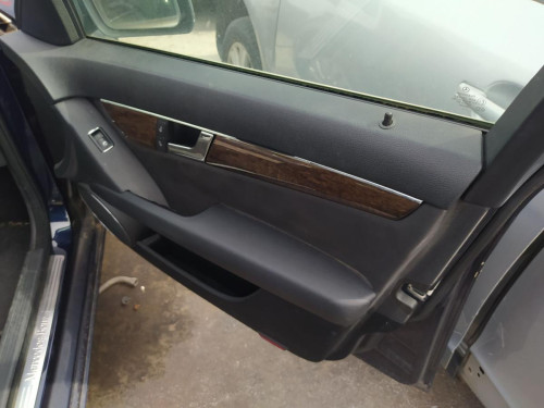  RETENEDOR PUERTA Mercedes-Benz CLASE C (BM 204) BERLINA 