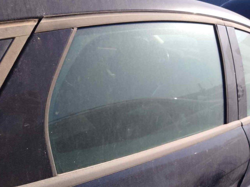 LUNA TRASERA DERECHA Ford FOCUS BERLINA (CB8) 