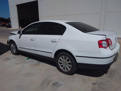 VOLKSWAGEN PASSAT BERLINA (3C2)