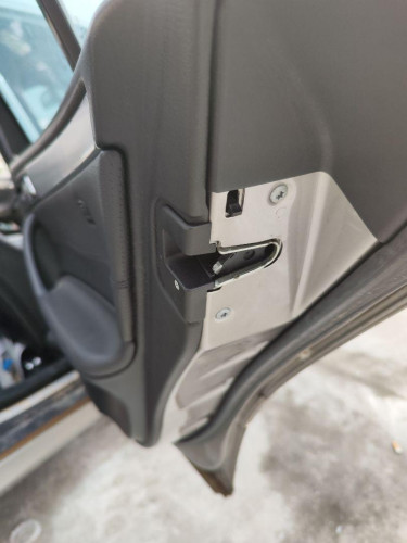 CERRADURA PUERTA TRASERA DERECHA MERCEDES-BENZ CLASE C (BM 203) BERLINA 