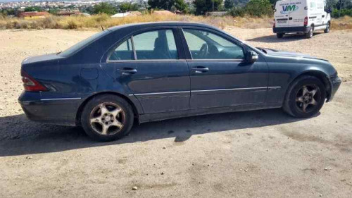 MERCEDES-BENZ CLASE C (BM 203) BERLINA — vehículo donante para recambios 