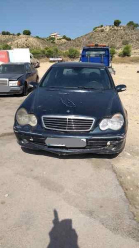 MERCEDES-BENZ CLASE C (BM 203) BERLINA — vehículo donante para recambios 